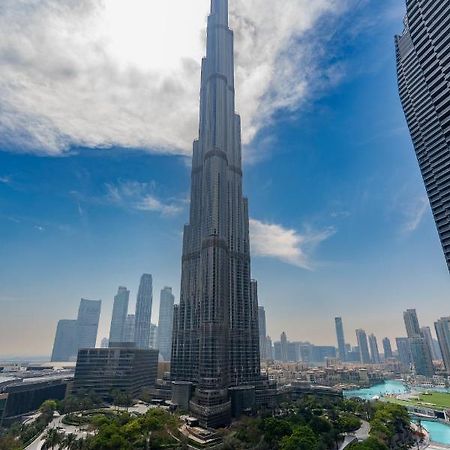 Prestige Living 1Br With Full Burj Khalifa View By Auberge Dubai Luaran gambar