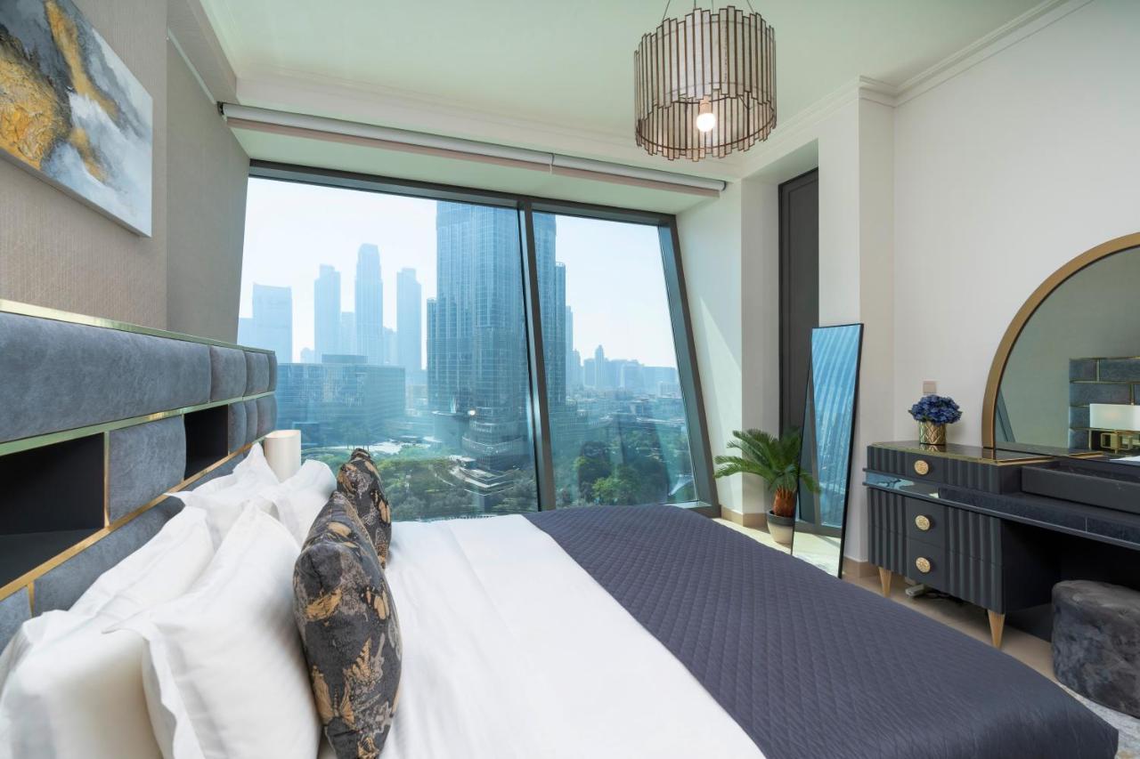 Prestige Living 1Br With Full Burj Khalifa View By Auberge Dubai Luaran gambar