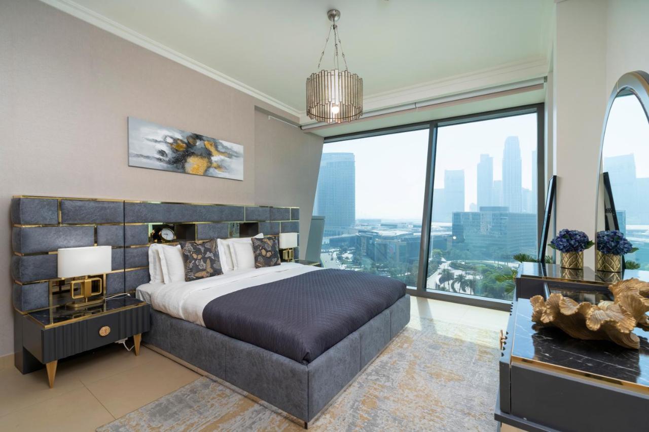 Prestige Living 1Br With Full Burj Khalifa View By Auberge Dubai Luaran gambar