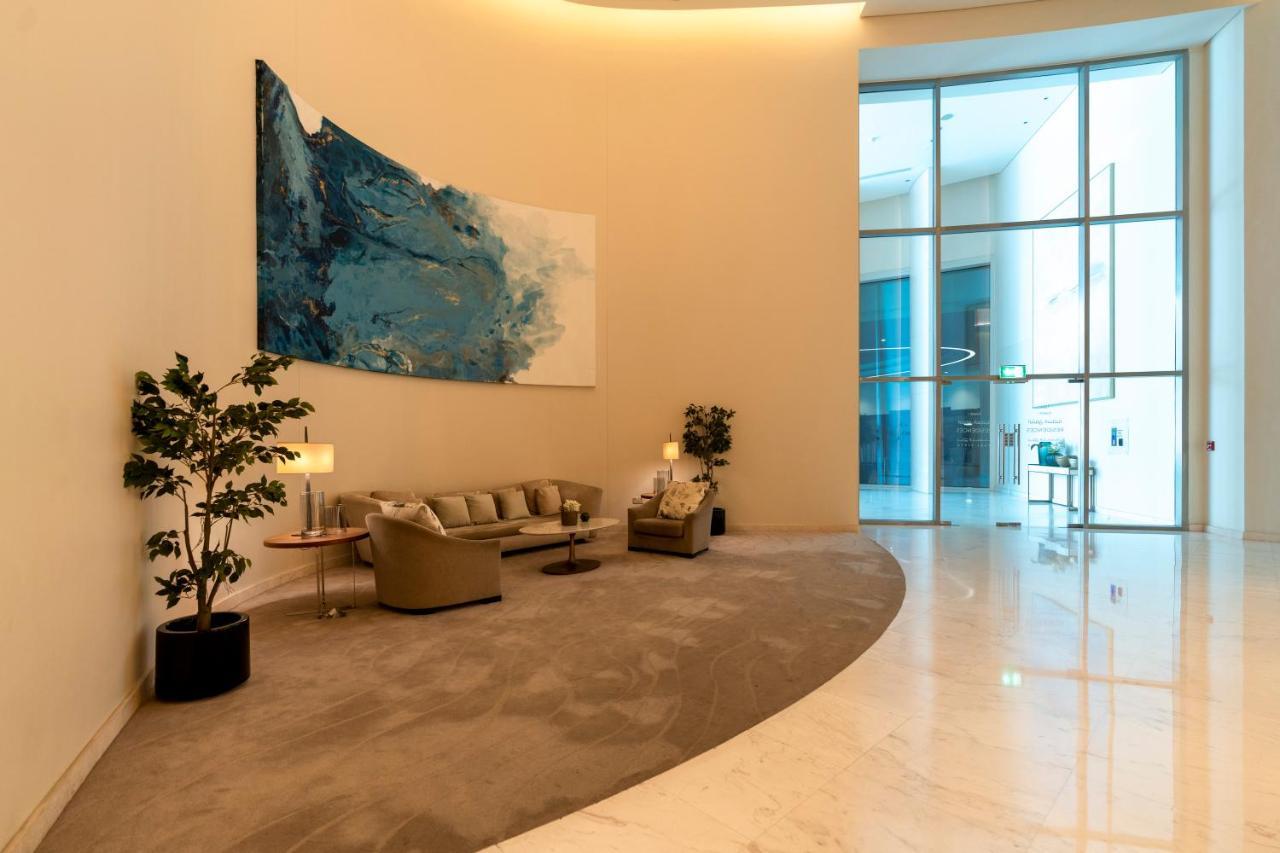 Prestige Living 1Br With Full Burj Khalifa View By Auberge Dubai Luaran gambar