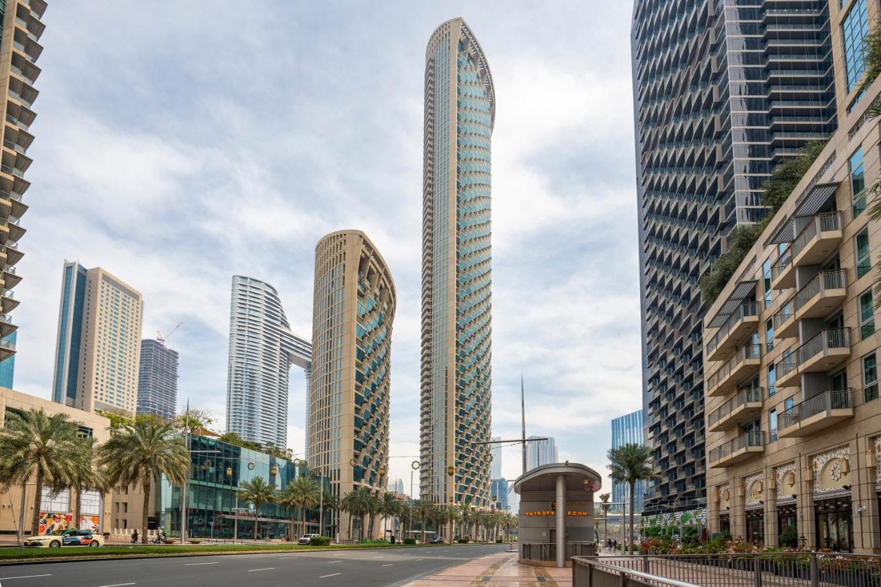 Prestige Living 1Br With Full Burj Khalifa View By Auberge Dubai Luaran gambar
